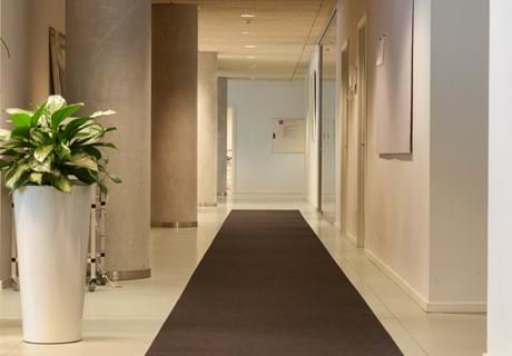 Fraster rød filt løber, DR byen (3)